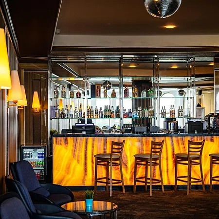 Üdülőközpont Grand 5*